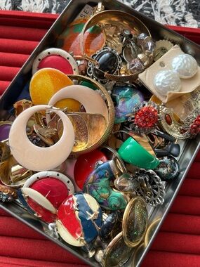 Vintage Mixed Costume Jewelry Mystery Lot - Colorful Earrings